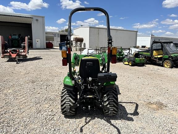 Image of John Deere 1023E equipment image 3