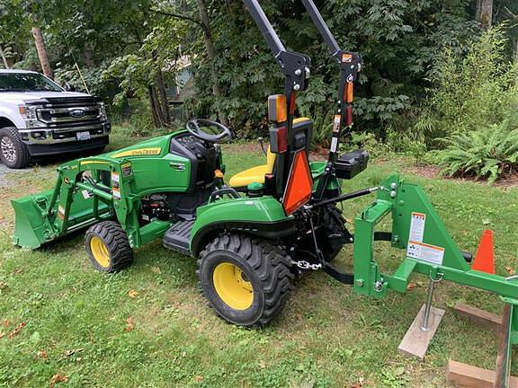 Image of John Deere 1023E equipment image 3