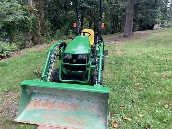 Image of John Deere 1023E equipment image 1