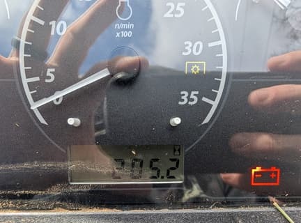 Image of John Deere 1025R equipment image 4