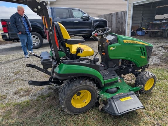 Image of John Deere 1025R equipment image 1