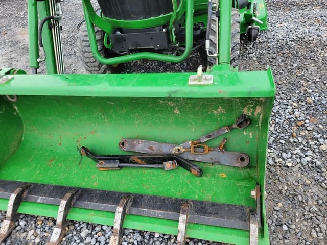 Image of John Deere 1025R equipment image 3