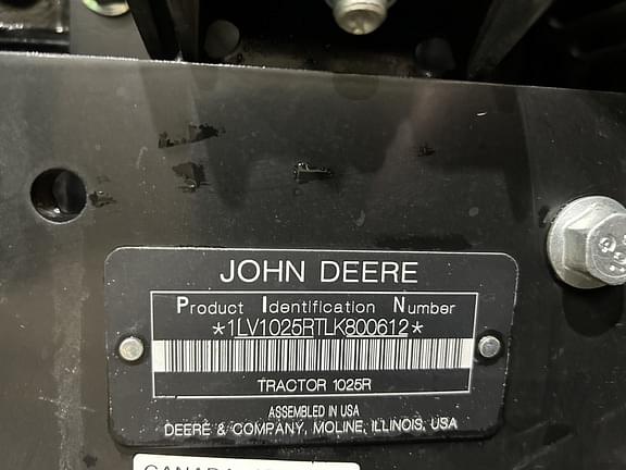 Image of John Deere 1025R equipment image 3