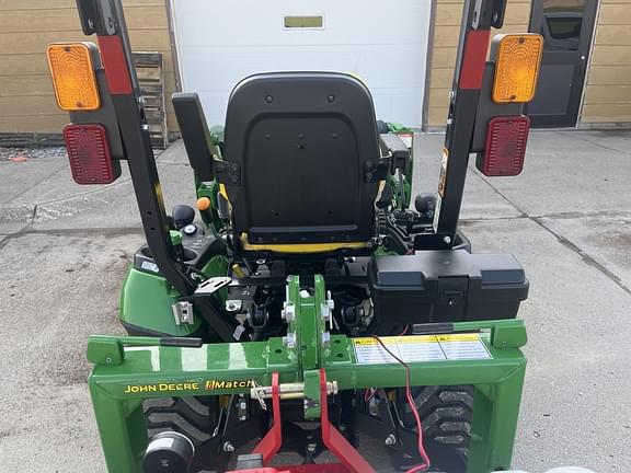 Image of John Deere 1025R equipment image 2