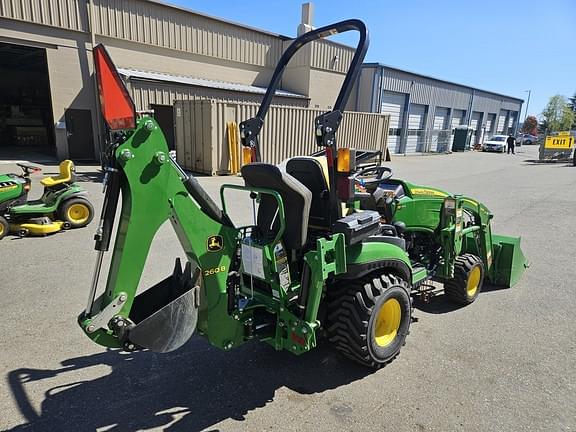 Image of John Deere 1025R equipment image 4