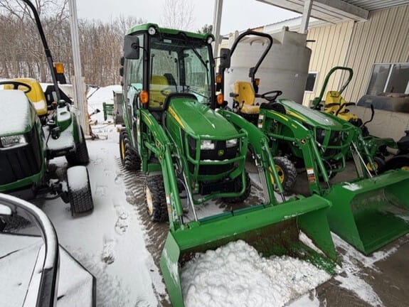 2020 John Deere 1025R Equipment Image0