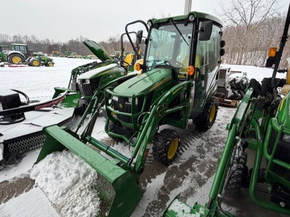 Image of John Deere 1025R equipment image 2