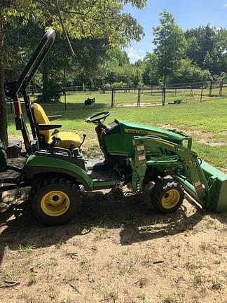 Image of John Deere 1025R equipment image 4