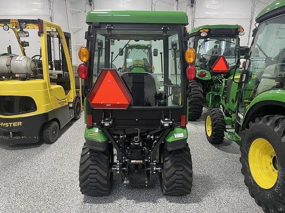 Image of John Deere 1025R equipment image 2