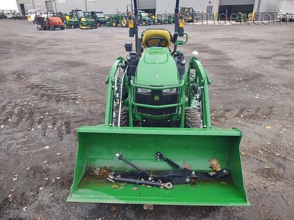 Image of John Deere 1025R equipment image 3