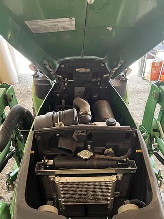 Image of John Deere 1025R equipment image 4
