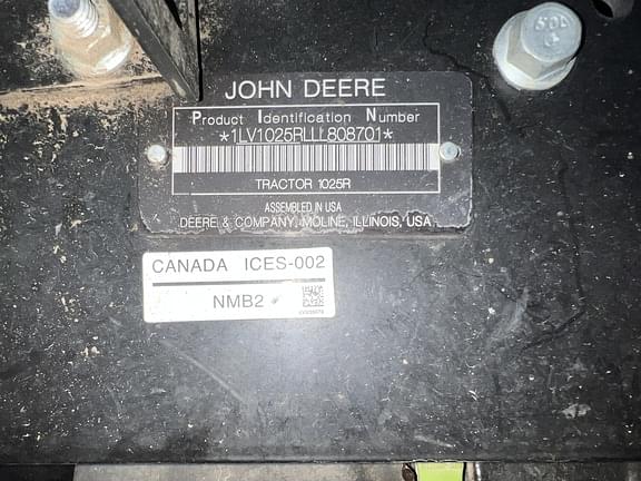 Image of John Deere 1025R equipment image 2