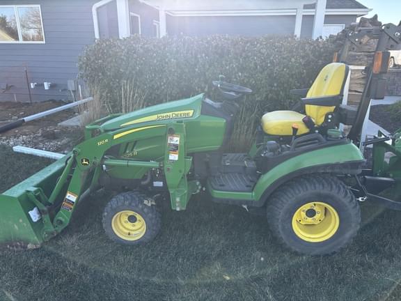 Image of John Deere 1025R equipment image 1