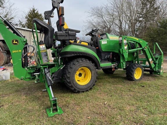 Image of John Deere 1025R equipment image 3