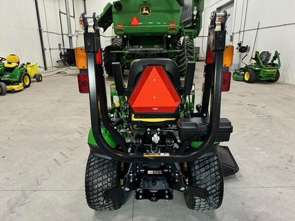 Image of John Deere 1025R equipment image 3