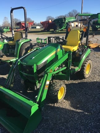 Main image John Deere 1025R