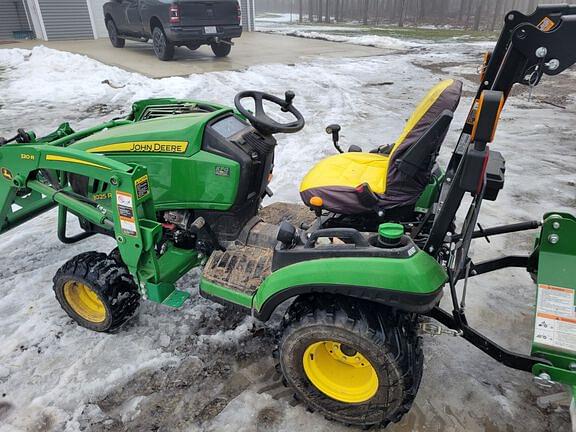 Image of John Deere 1025R equipment image 1
