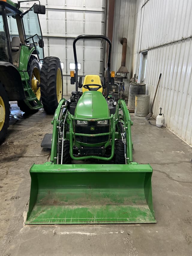 Image of John Deere 1025R equipment image 1