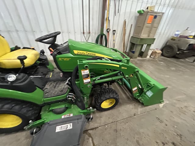 Image of John Deere 1025R equipment image 4