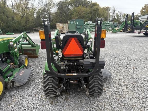 Image of John Deere 1025R equipment image 3