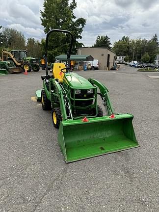 Image of John Deere 1025R equipment image 4