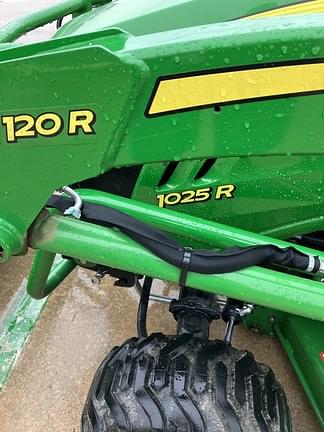 Image of John Deere 1025R equipment image 3