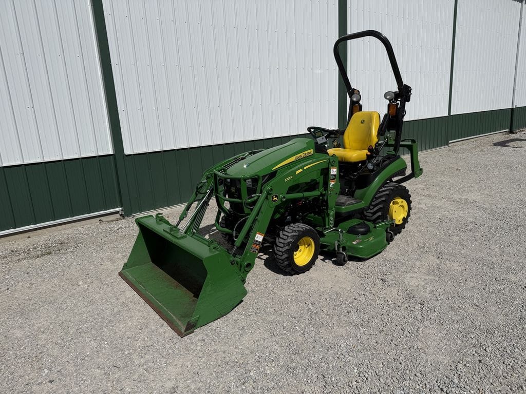 2020 John Deere 1025R Equipment Image0
