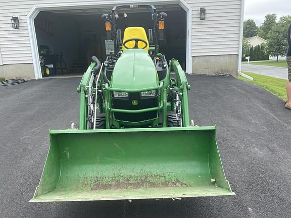 Image of John Deere 1025R equipment image 2