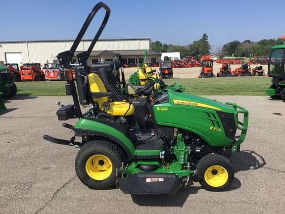 Image of John Deere 1025R equipment image 1