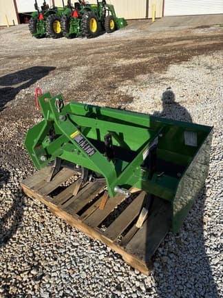 Image of John Deere 1025R equipment image 3