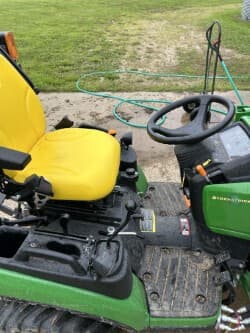 Image of John Deere 1025R equipment image 4