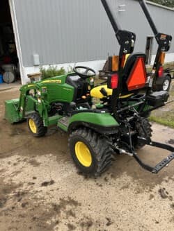 Image of John Deere 1025R equipment image 1