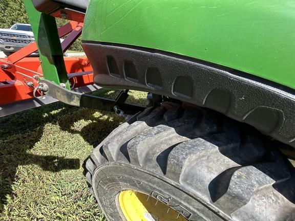 Image of John Deere 1025R equipment image 1