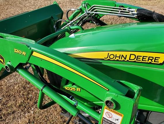 Image of John Deere 1025R equipment image 2