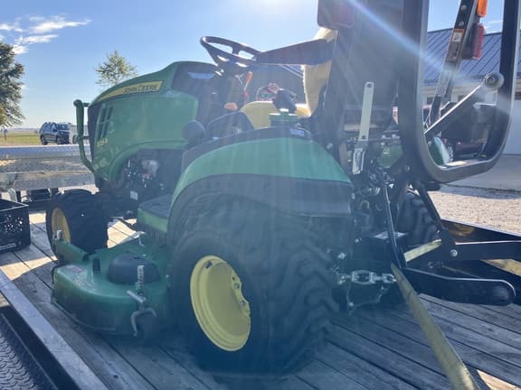 Image of John Deere 1025R equipment image 3