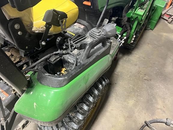 Image of John Deere 1025R equipment image 4
