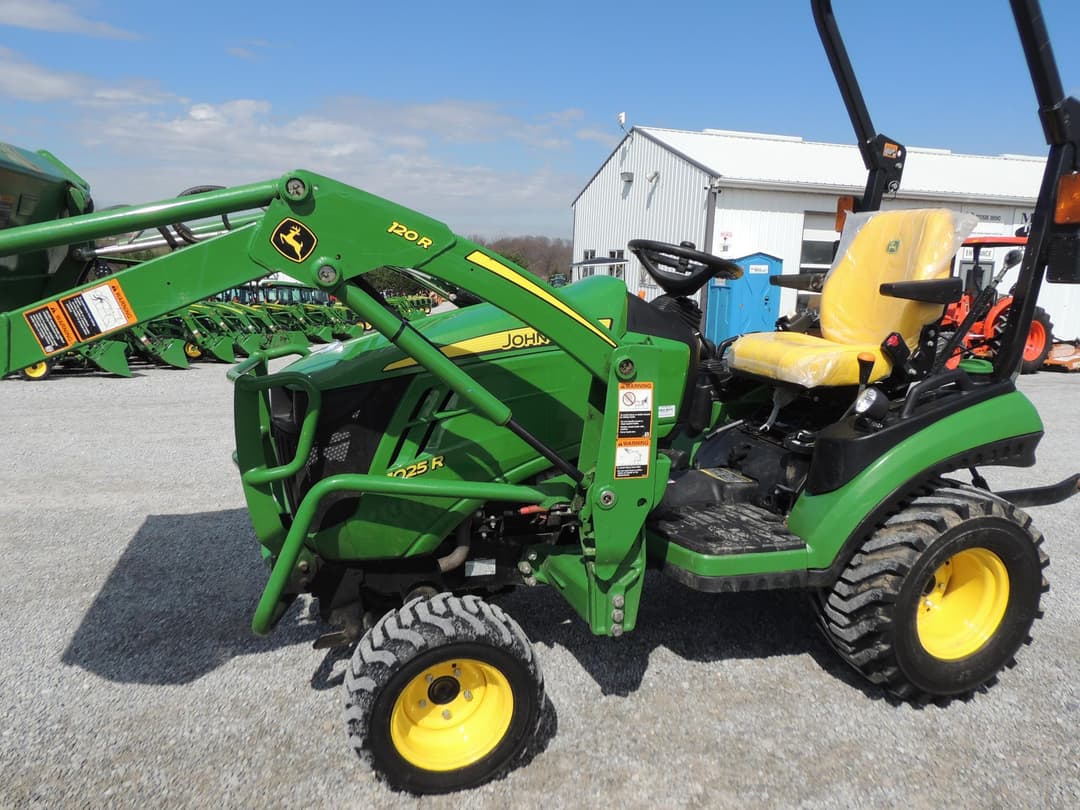 Image of John Deere 1025R Primary image