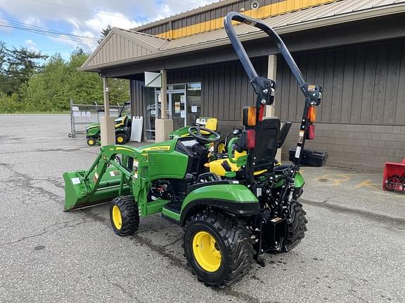 Image of John Deere 1025R equipment image 4