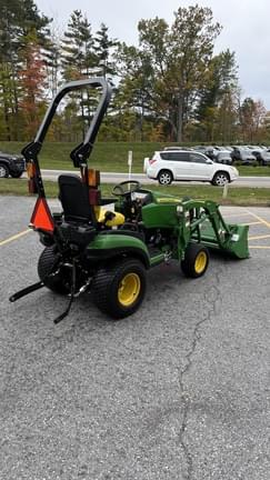 Image of John Deere 1025R equipment image 3