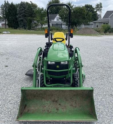 Image of John Deere 1025R equipment image 1
