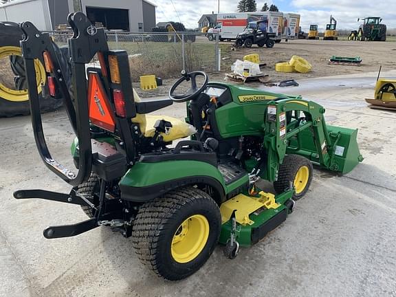 Image of John Deere 1025R equipment image 2