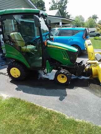 Image of John Deere 1025R Primary image