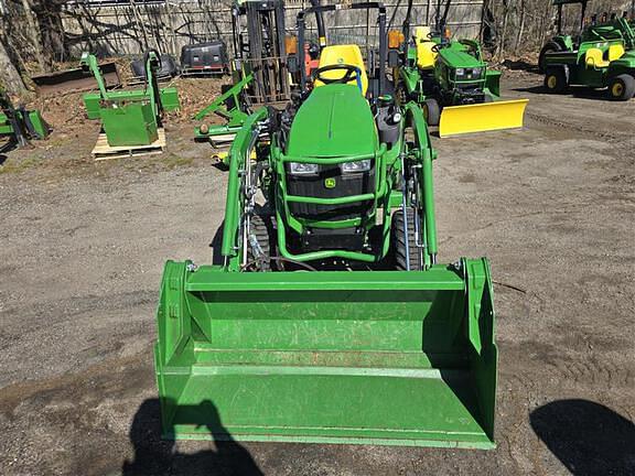 Image of John Deere 1025R equipment image 3