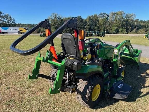 Image of John Deere 1025R equipment image 3