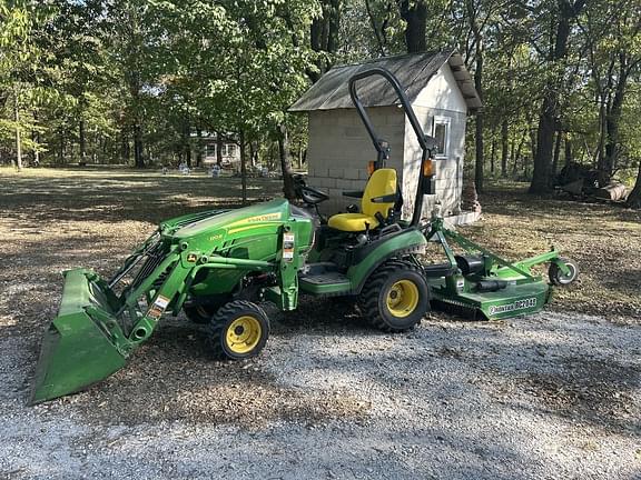 Image of John Deere 1025R equipment image 1