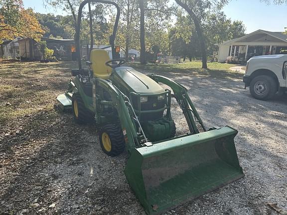 Image of John Deere 1025R equipment image 3