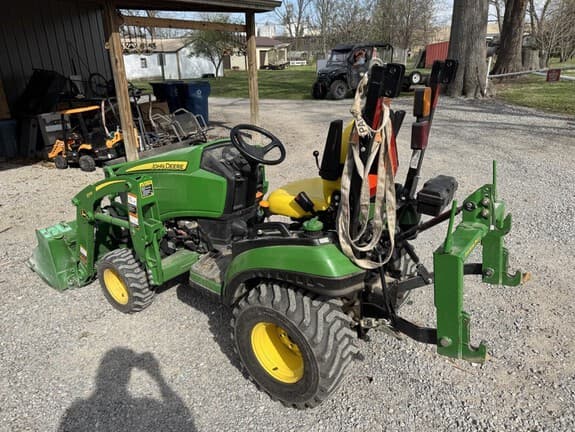 Image of John Deere 1025R equipment image 1