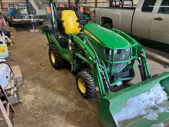 Image of John Deere 1025R equipment image 4