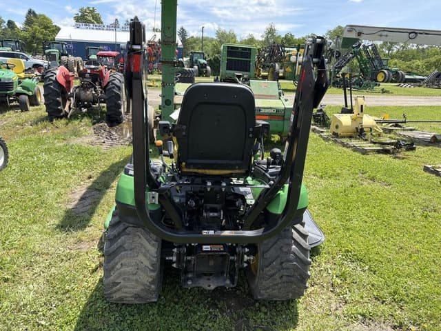 Image of John Deere 1025R equipment image 3