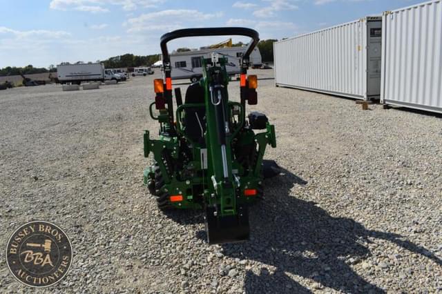 Image of John Deere 1025R equipment image 2